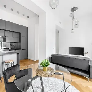 Luxury In The Center Apartment Prag